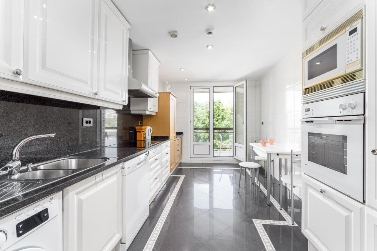 Always Easy I Pio Baroja Apartment San Sebastian Bagian luar foto